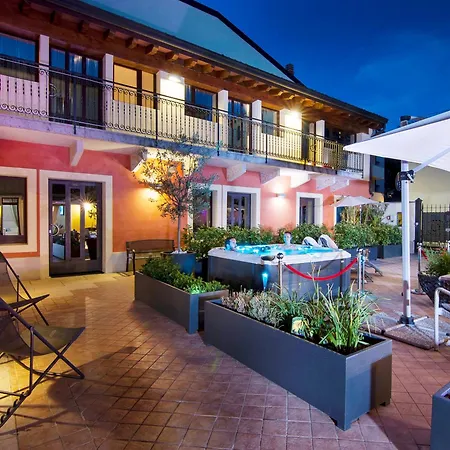 Fontana Hotel