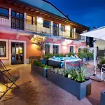 Fontana Hotel